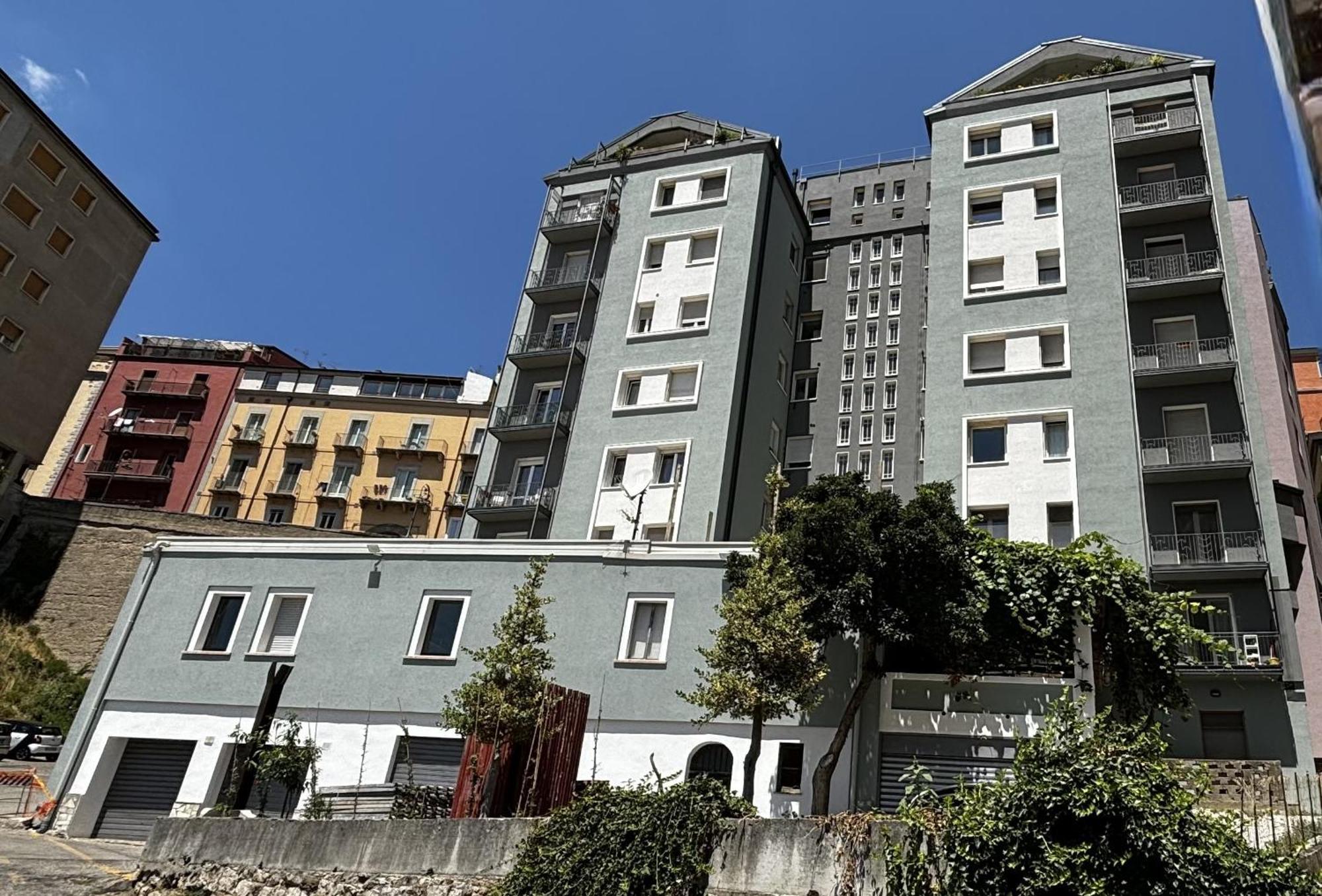 Room & Parking In Centro Citta Con Parcheggio Privato E Wifi Potenza Dış mekan fotoğraf