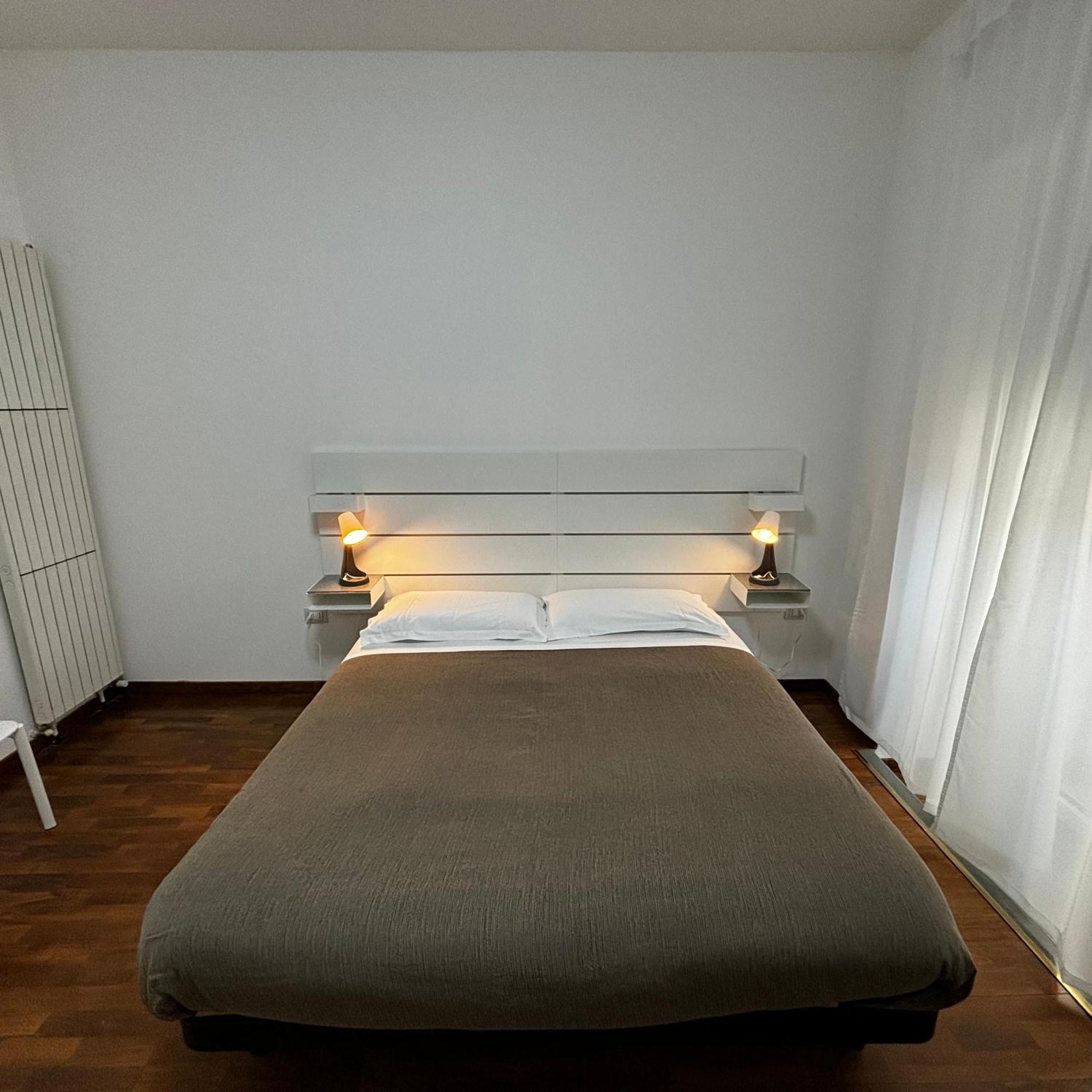Room & Parking In Centro Citta Con Parcheggio Privato E Wifi Potenza Dış mekan fotoğraf