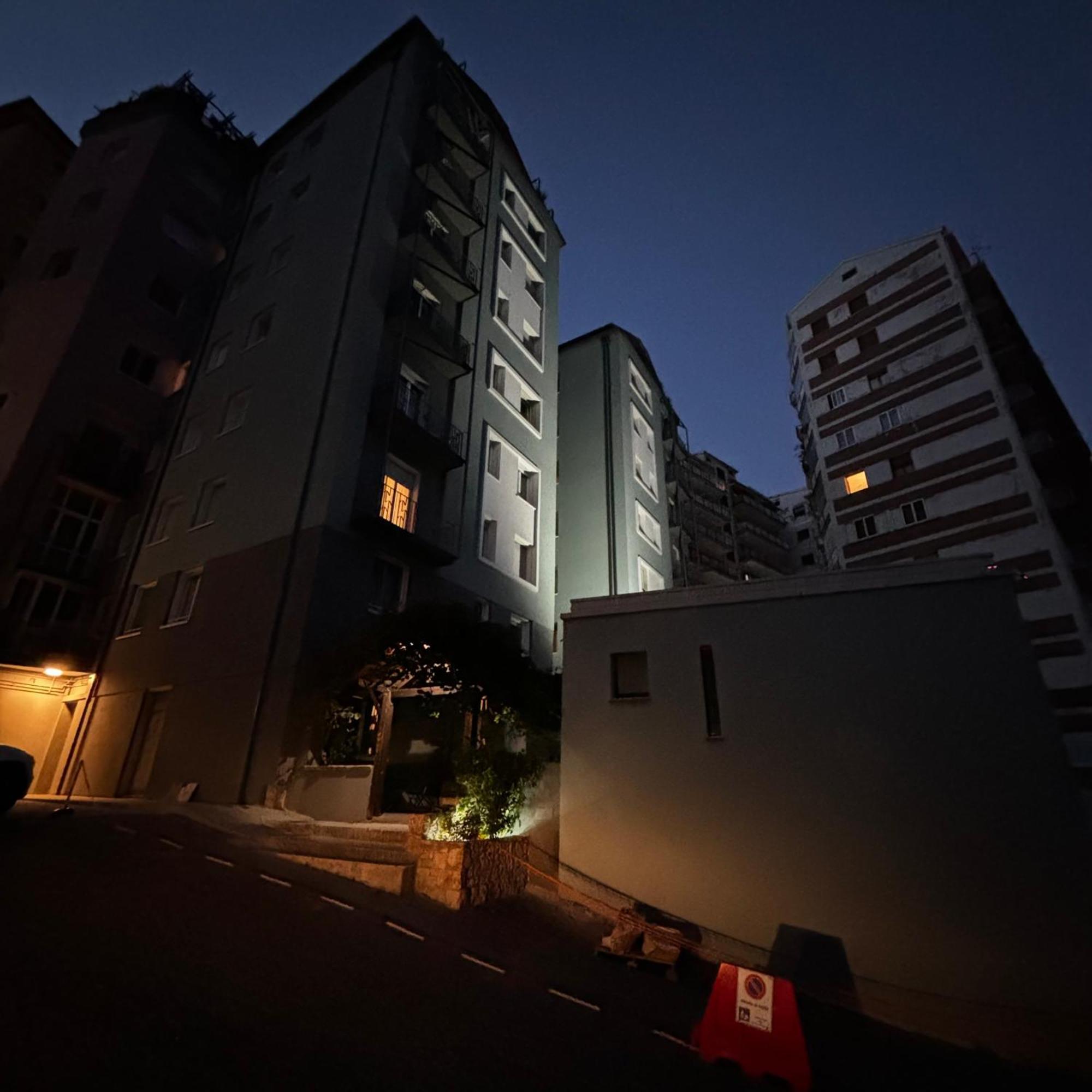 Room & Parking In Centro Citta Con Parcheggio Privato E Wifi Potenza Dış mekan fotoğraf