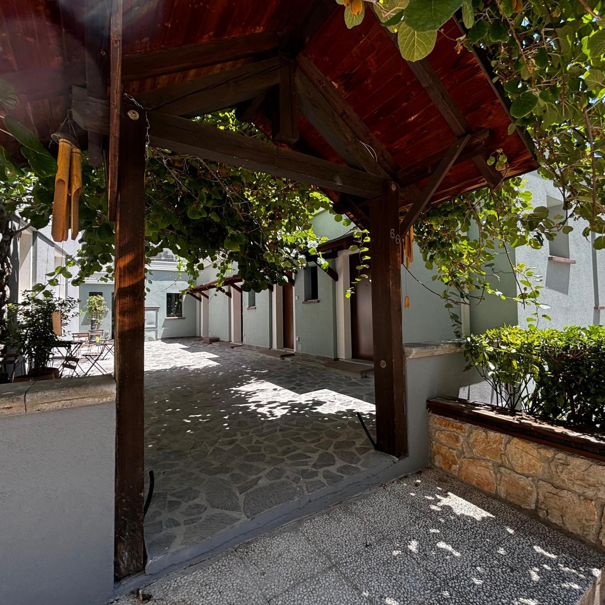 Room & Parking In Centro Citta Con Parcheggio Privato E Wifi Potenza Dış mekan fotoğraf